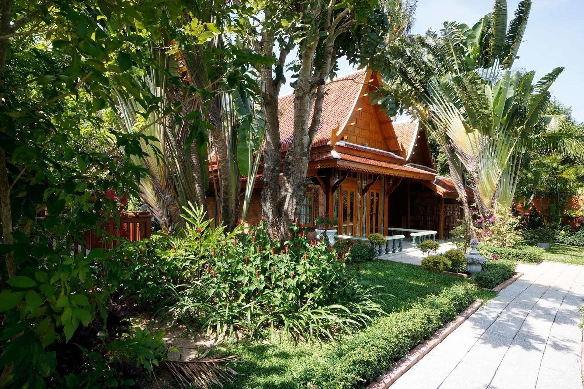 Hotel Baan Sang Pathum à Rawai Extérieur photo