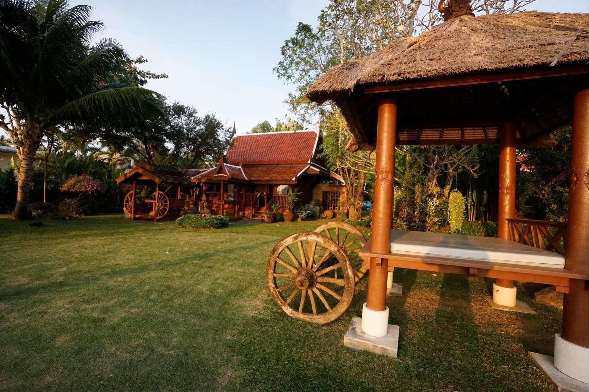Hotel Baan Sang Pathum à Rawai Extérieur photo